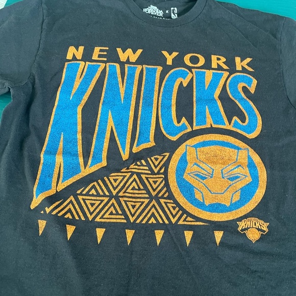 New York Knicks Junk Food T-Shirt Wakanda Forever 100% Cotton NWOT Fits Small - Picture 3 of 6
